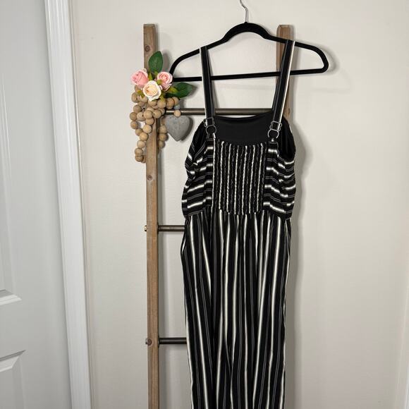 Xhilaration‎ Black White Jumpsuit Size Large - Picture 7 of 10